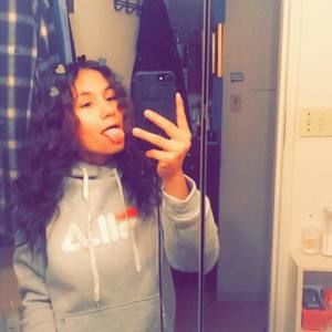 Meet your Posher, Ellie